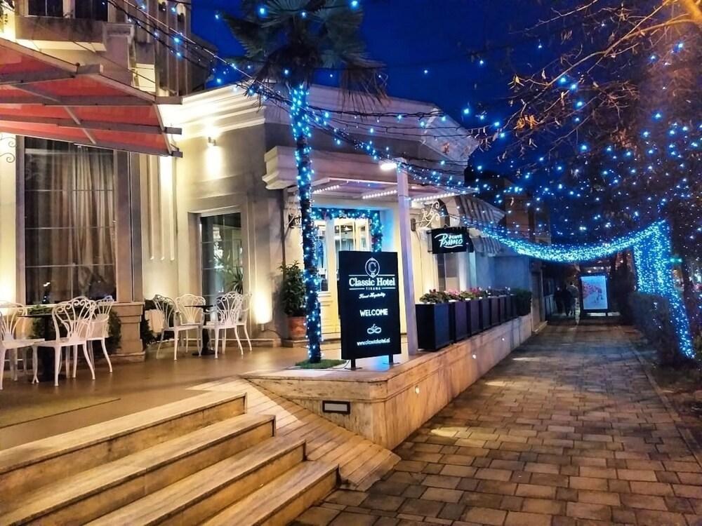 Classic Hotel Tirana Extérieur photo