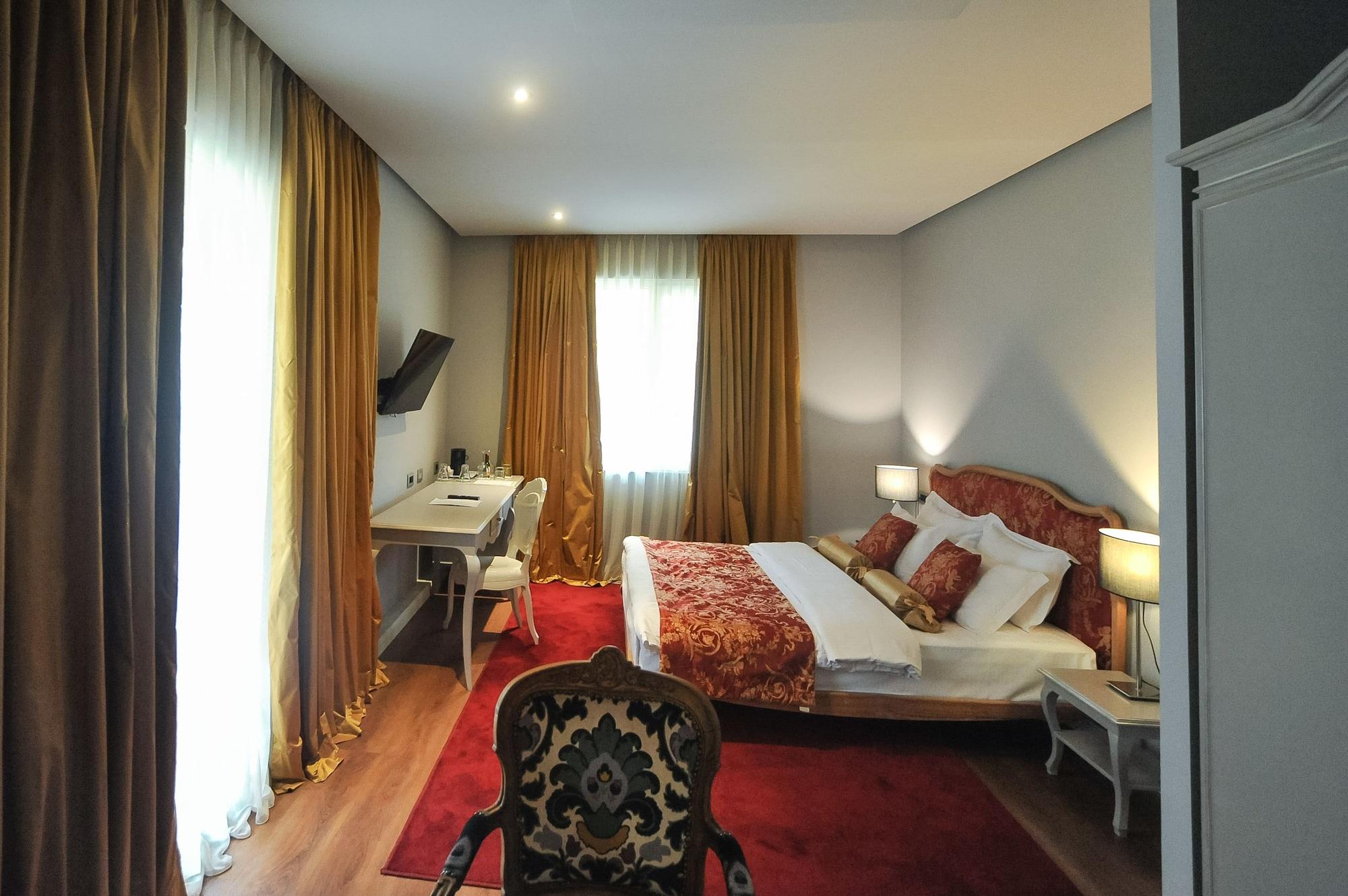 Classic Hotel Tirana Extérieur photo
