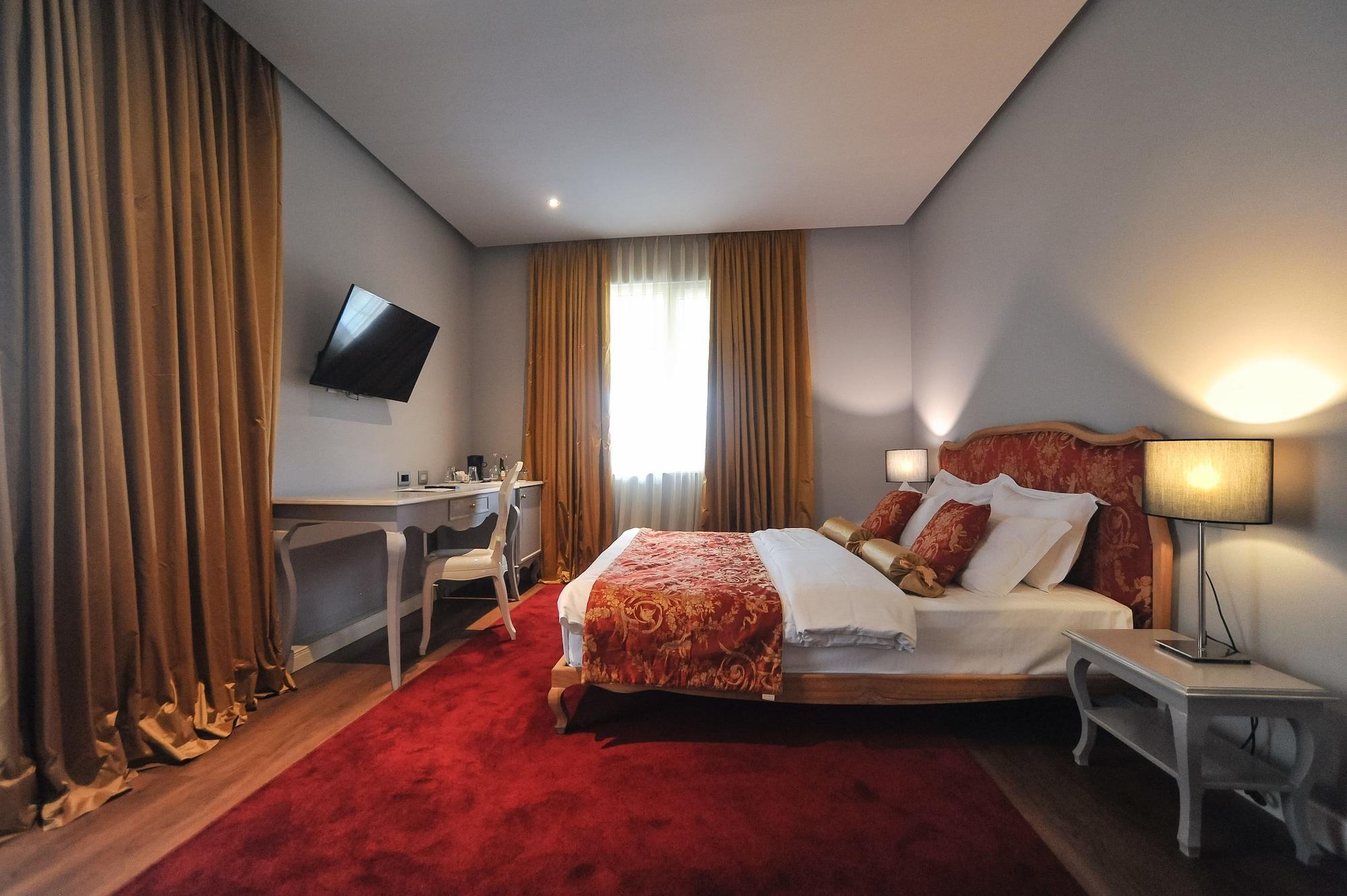 Classic Hotel Tirana Extérieur photo