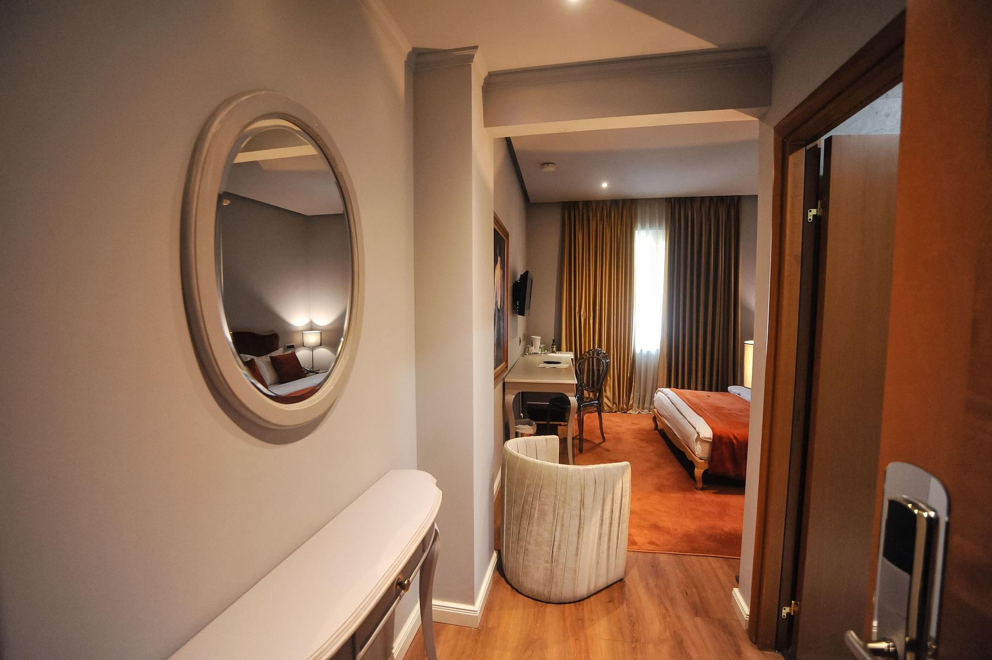 Classic Hotel Tirana Extérieur photo