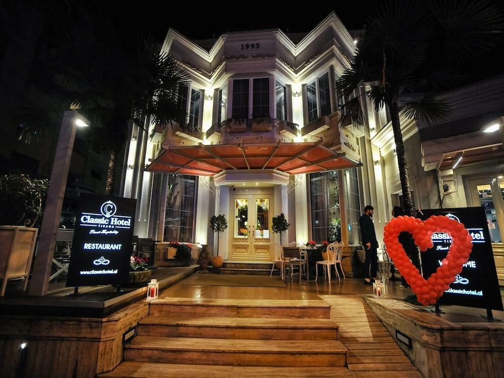 Classic Hotel Tirana Extérieur photo